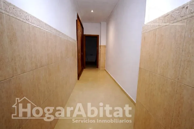ESPACIOSA CASA CON TERRAZA Y GARAJE — 44