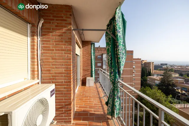 Precioso piso en Luz Casanova de Granada — 27