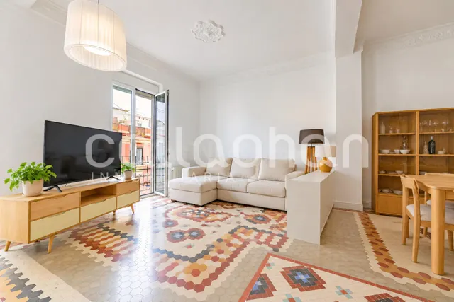 Tu vivienda en ruzafa: encanto modernista y luminosidad — 2