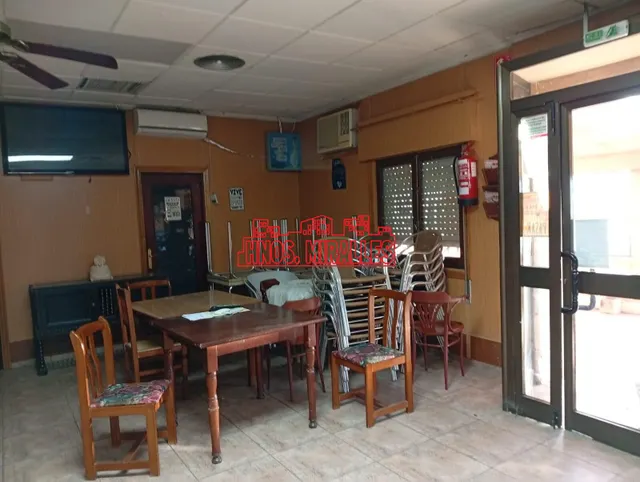 SE VENDE COMPLEJO EN ELCHE — 25