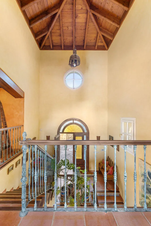 VILLA DE LUJO CON ESTILO ANDALUZ EN BENAHAVIS — 10