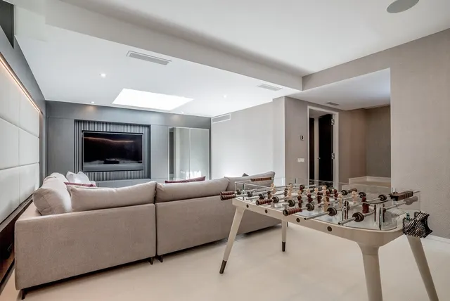 Chalet 5 habitaciones 868m² en venta - Costa del Sol — 36