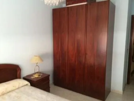 SE VENDE PISO DE TRES habitaciones EN LA ZONA DEL INSTITUTO — 7