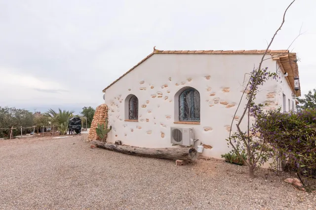 Se vende chalet único - Un rincón dónde habita el arte — 49