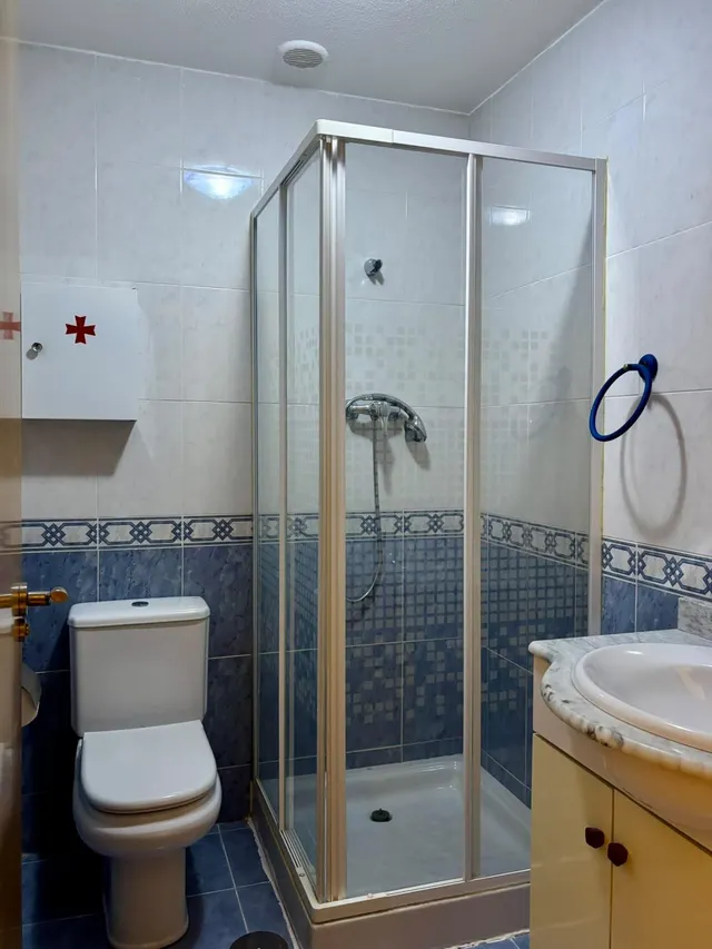 Dúplex de 4 dormitorios con patio y cochera en una de las mejores zonas de Molina — 13