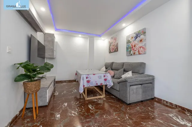 Encantadora Casa Reformada en Ogijares con Vistas y Espacios para Disfrutar — 8
