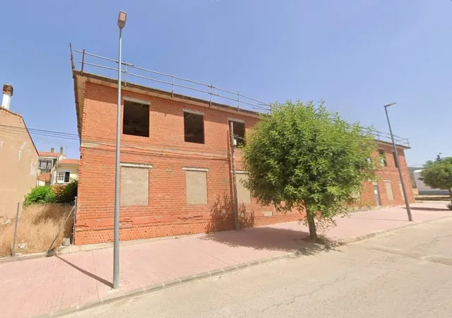 Residencia en Construcción en venta en Madroñera, Cáceres — 2