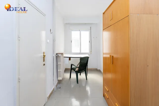 PISO EN PLENO CENTRO JUNTO RECOGIDAS — 15