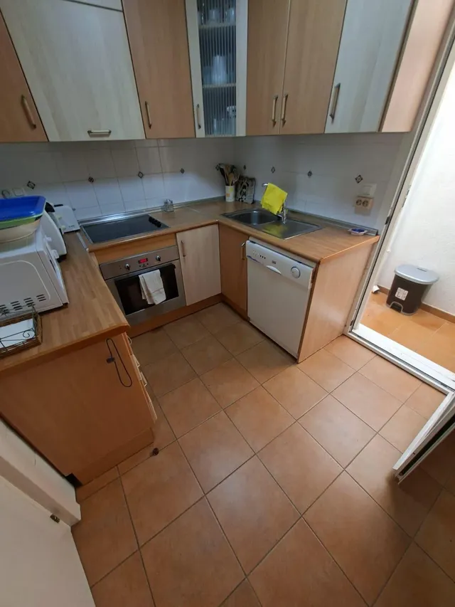 Villa con piscina comunitaria, Alicante, Torrevieja. 4 dormitorios, 82 m2, 1,2 kilómetros del mar — 22