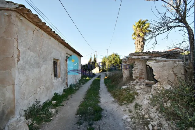 CASA EN RUINAS PARA CONSTRUIR TU VIVIENDA SOÑADA - REF 646 - foto 4