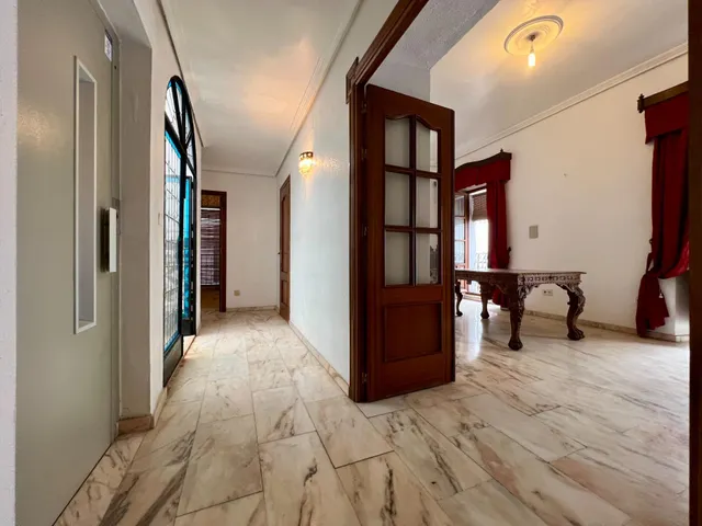C. EXCLUSIVA CASA EN LA JUDERÍA A 5 MINUTOS DE LA MEZQUITA-CATEDRAL CON GARAJE Y ASCENSOR — 28