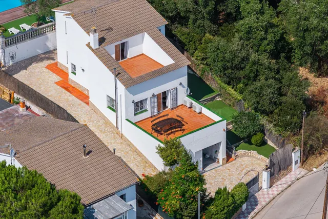 ✨ Casa con licencia turística, piscina privada y alta rentab - foto 2