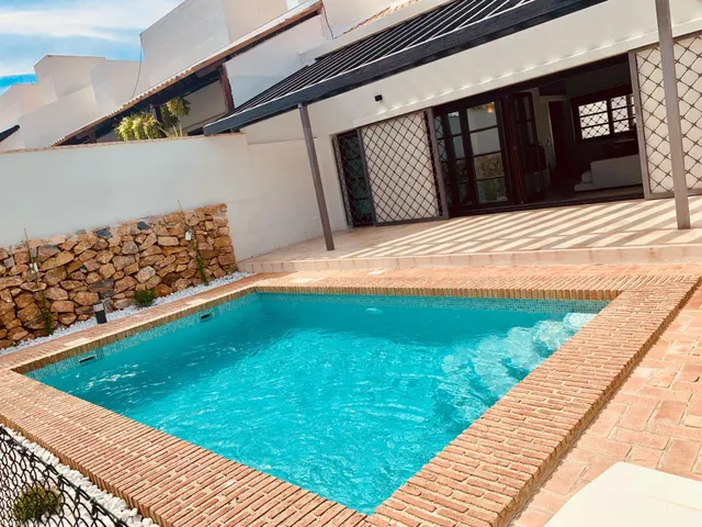 Elegantes adosados de una planta con piscina privada en Peraleja Golf Resort - Costa Cálida — 24