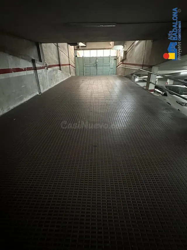 Venta de Plaza de aparcamiento en Zona de Progrés - foto 5
