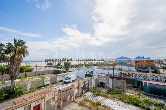 Alquiler de casa en playa Malvarrosa de 5 habitaciones y 4 b - foto 4