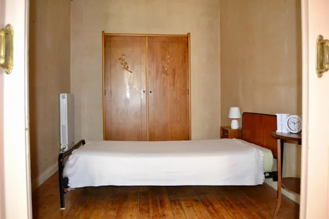 AMPLIA VIVIENDA EN EL CORAZON DE PAMPLONA — 19
