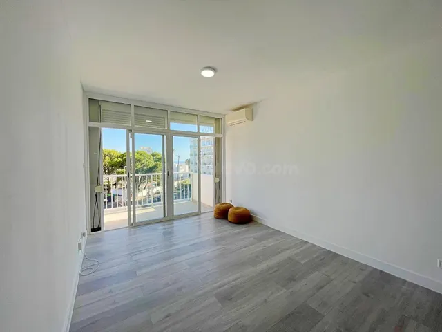 FABULOSO PISO REFORMADO CON 3 DORMITORIOS EN BENALMADENA COSTA — 4