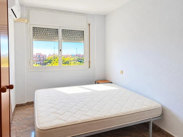 TGNA en Torreforta, Piso soleado 2 habit y balcón — 10