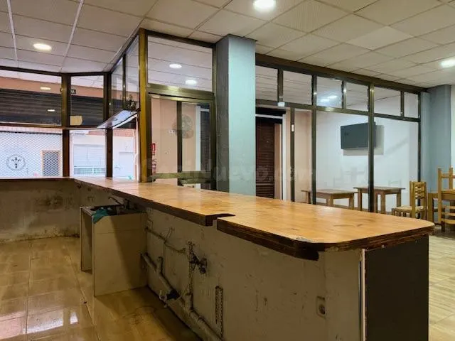 JUNTO PLAZA DE SAN JUAN ALQUILER LOCAL COMERCIAL — 4