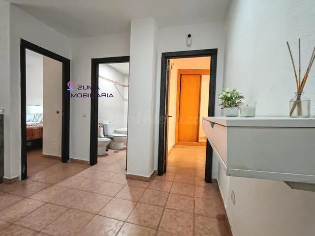 Piso en el Puerto de la Torre, Málaga. — 2
