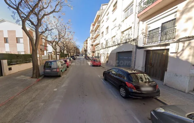 Se vende PISO OKUPADO en Avenida Verge de Montserrat 36 de Barberà del Vallès (Barcelona). — 3