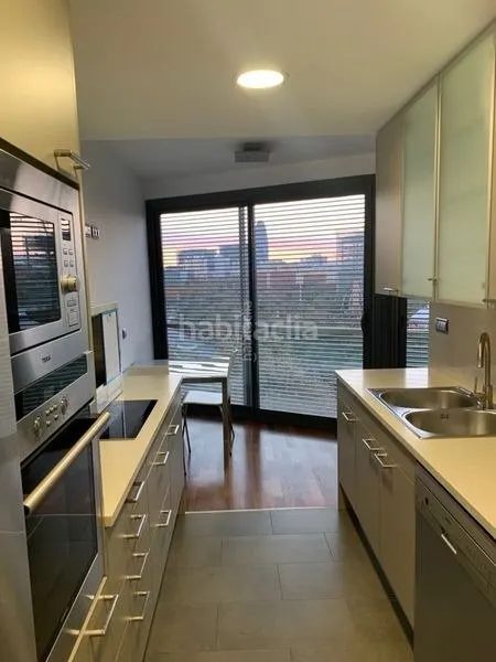PISO CON VISTAS AL PARQUE — 24