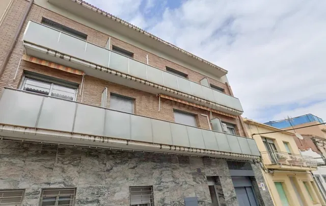 FANTÑSTICO PISO + 2 GARAJES en Calle PILAR, 9 PremiÑ  de Ma - foto 2