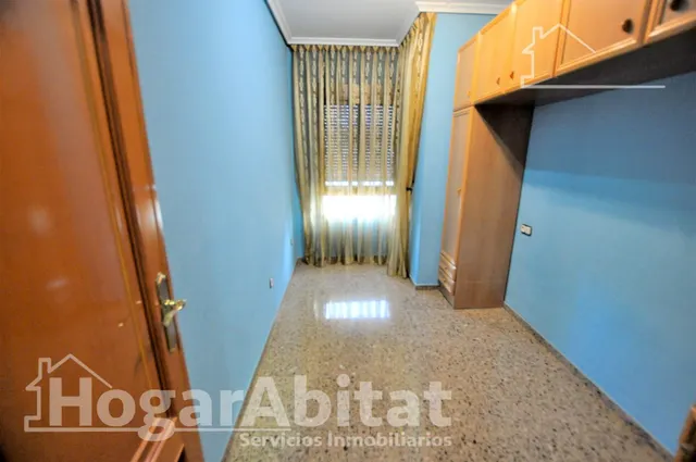 Casa amplia y luminosa con tres terrazas y gran garaje, en el centro — 30