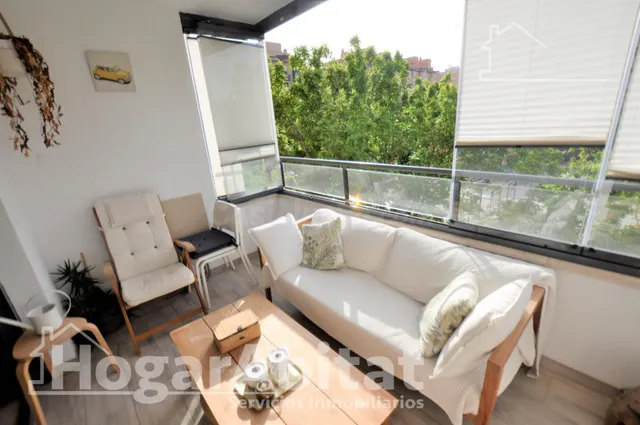 MAGNÍFICO PISO CON PISCINA, GARAJE Y TERRAZA EN BENIMACLET. — 3