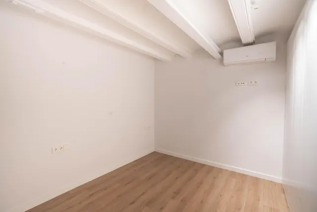 Piso reformado en El Raval - Ref. 1283 — 6