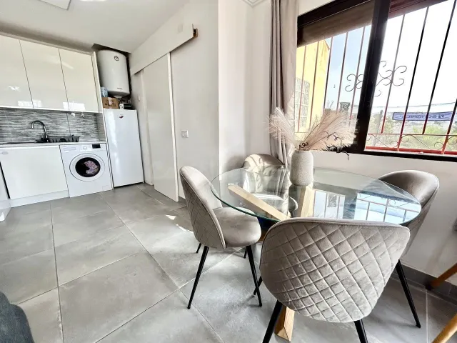 Villa 2 habitaciones 77m² en venta - Villamartín-Las Filipin - foto 4