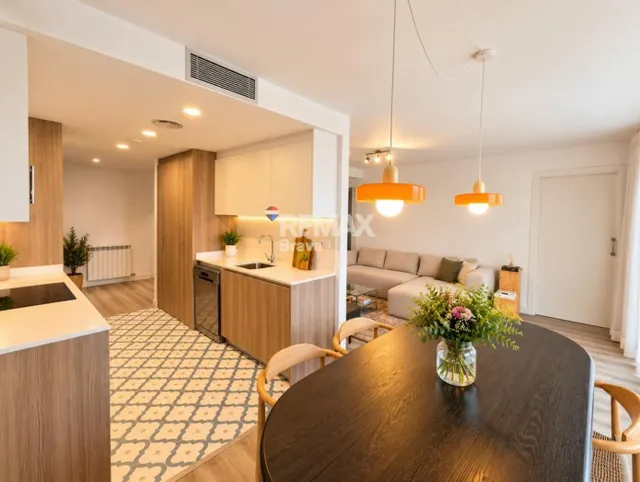 GIA46AC - Girona centro | Piso moderno en el centro de Girona con balcón, parking y trastero — 12