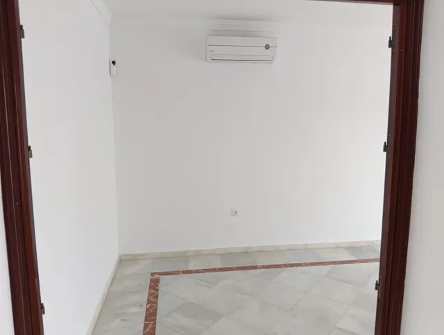 Chalet urbano con piscina privada a solo 400 metros de la playa en costa sancti petri – chiclana — 8