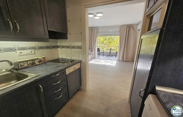 CENTRICO APARTAMENTO EN EMPURIABRAVA - foto 5