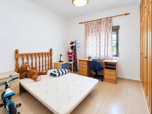 Villa con piscina y parcela de 14.000 m2 en Orihuela — 27