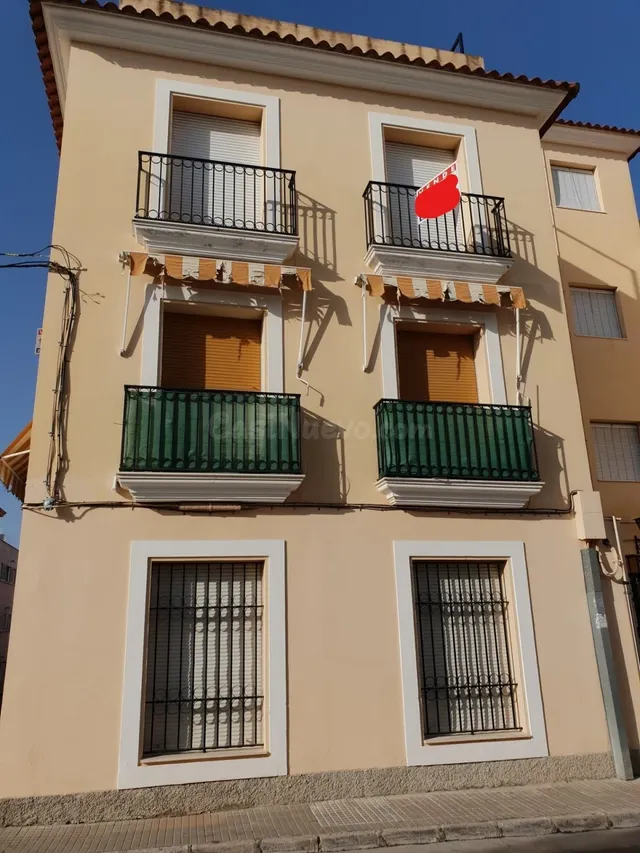 MAGNIFICO PISO EN CALLE VIRGEN DE LA ESPERANZA. - foto 2