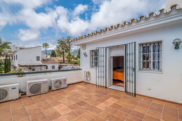 Chalet 4 habitaciones 557m² en venta - Centro — 28
