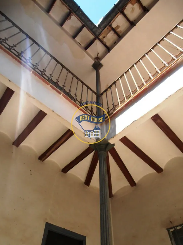 CASA HISTÓRICA CON TERRENO URBANO A LA VENTA EN MONTAVERNER!!! — 8