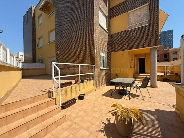 VENTA DE PISO EN JUAN CARLOS I, JUNTO AL JC1