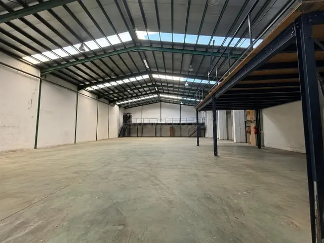 SE VENDE NAVE EN ASPE (ALICANTE) POLIGONO SUELO TERCIARIO - foto 2