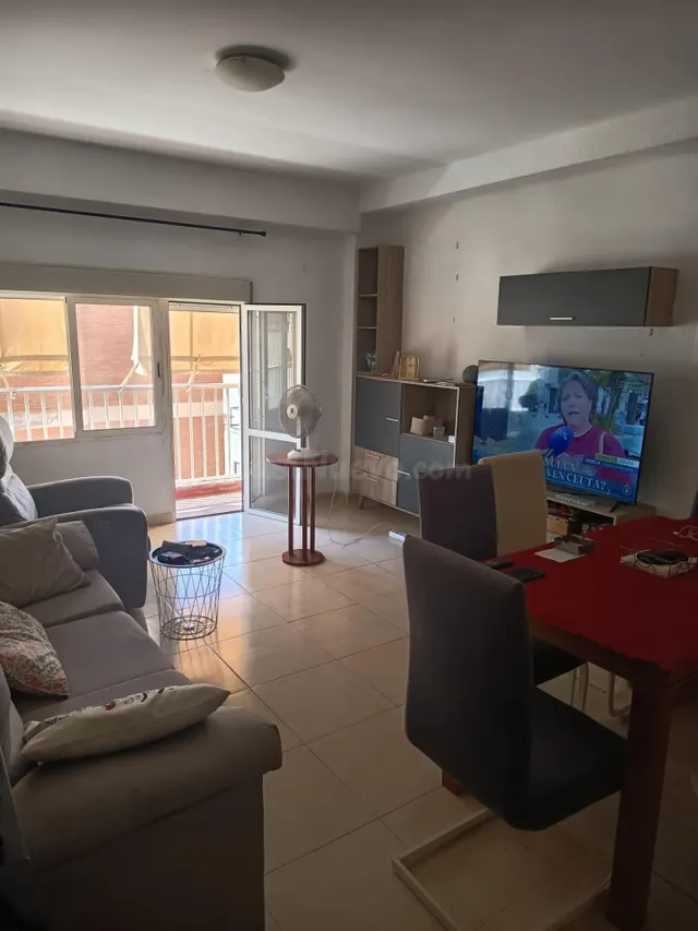 Piso de 3 dormitorios en alquiler de larga duración en el Zapillo — 5