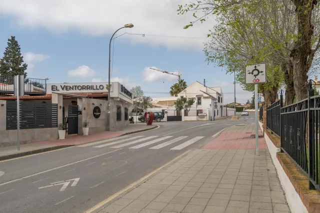 Parcela urbana de 985 m2 en Cúllar Vega (El Ventorrillo) — 3