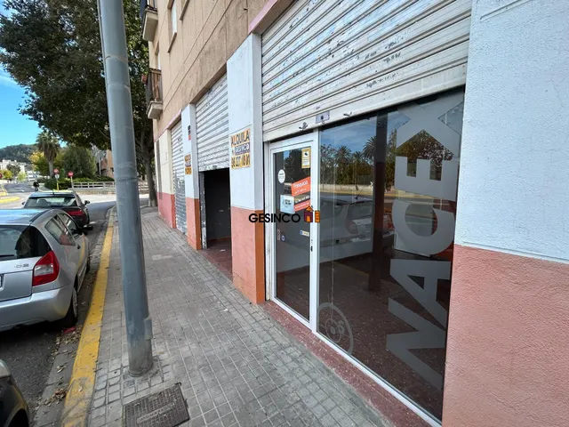 LOCAL COMERCIAL EN ALQUILER — 2
