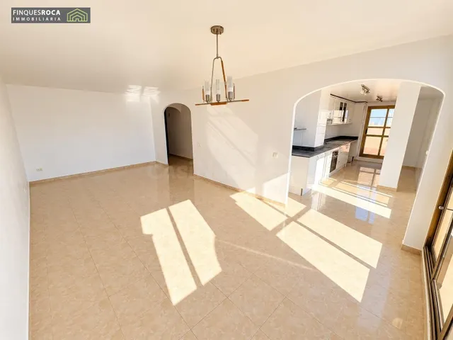 Exclusivo ático esquinero con 121 m2 de terraza y vistas al mar en la ràpita — 5