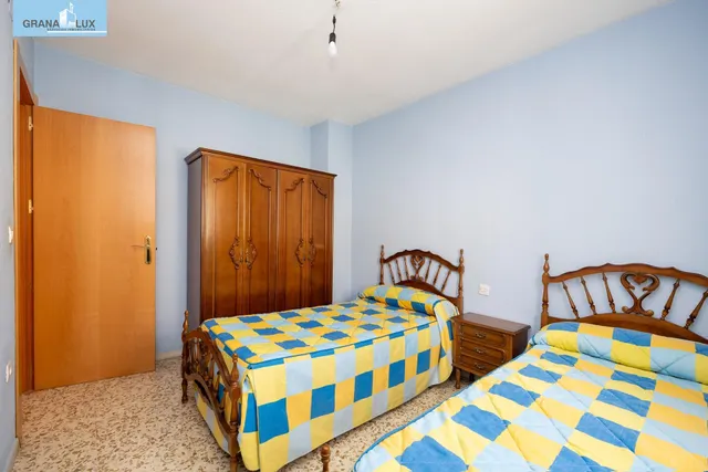 FANTASTICA CASA ADOSADA EN MARACENA — 26