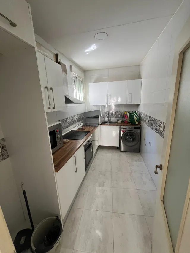 GRAN CASA TIPO DÚPLEX CON GARAJE EN ADRA - foto 2