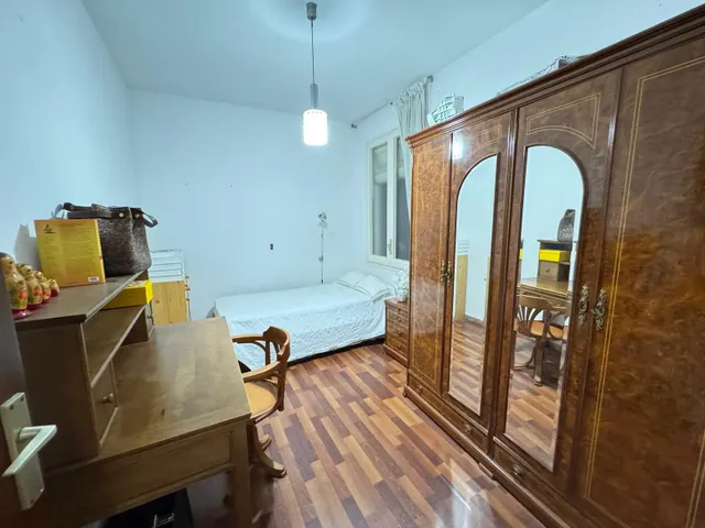 PISO DE 4 habitaciones Y DOS BAÑOS EN LA CALLE CALABRIA CERCA DEL SAGRADO CORAZÓN — 23