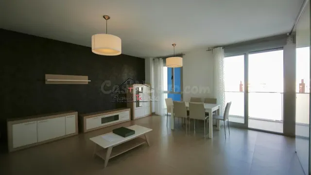 Amplio y Moderno Piso en el Corazón de Vinaròs por solo €750 — 2
