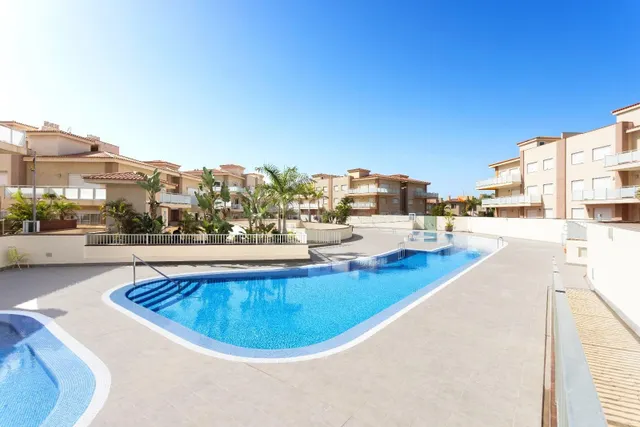 Fantástico Dúplex en Amarilla Golf - foto 3