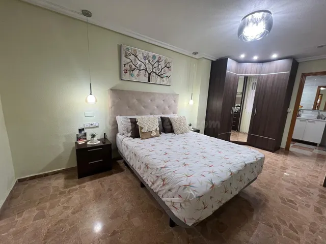 ¡Piso de 147 m2 con gran terraza, ascensor y 4 habitaciones! - foto 4